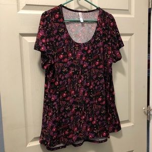 LuLaRoe floral shirt size XL. No holes or stains